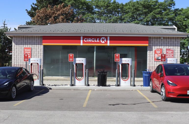 Tesla Supercharger station in Oakville, 345 Speers Rd