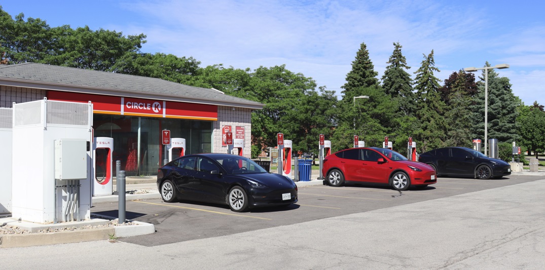 Tesla supercharger